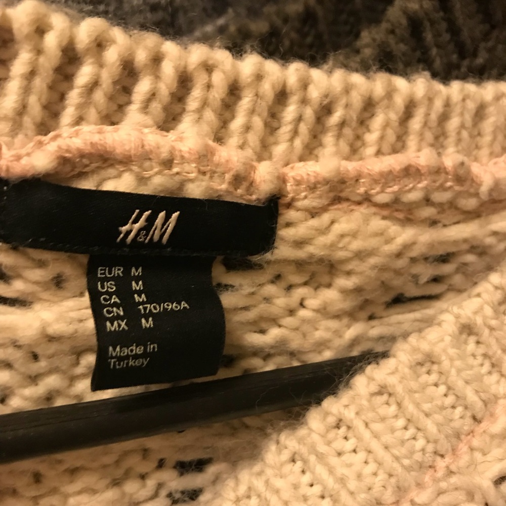 Cream sweater - Picture 3 of 3
